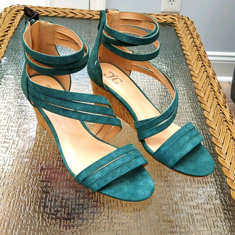 JGoods zipper back sandals, size 9